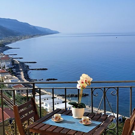 Un Oblo Sul Mare Apartment ซานลูซิโด ภายนอก รูปภาพ