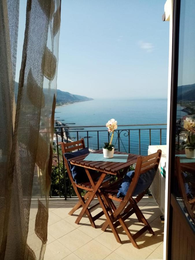 Un Oblo Sul Mare Apartment ซานลูซิโด ภายนอก รูปภาพ