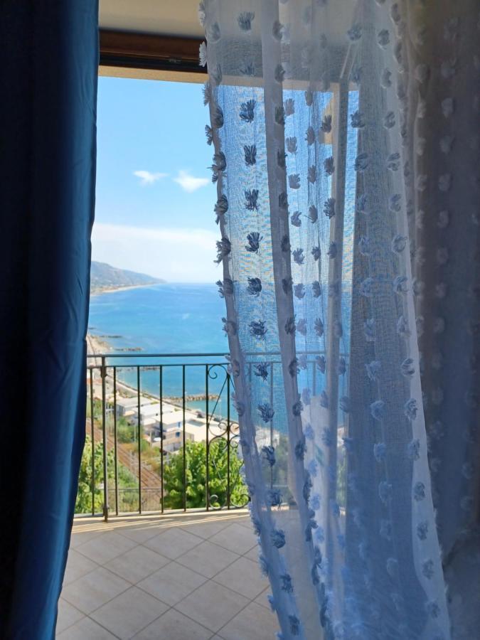 Un Oblo Sul Mare Apartment ซานลูซิโด ภายนอก รูปภาพ